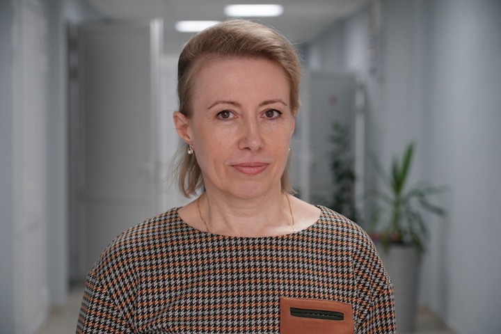 участники