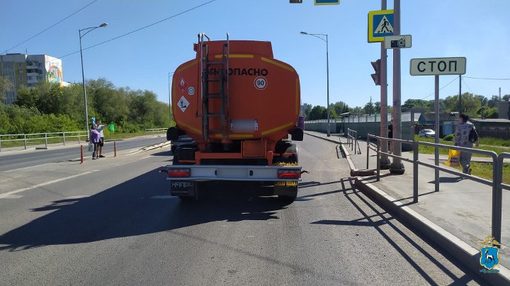 автомобиль маз
