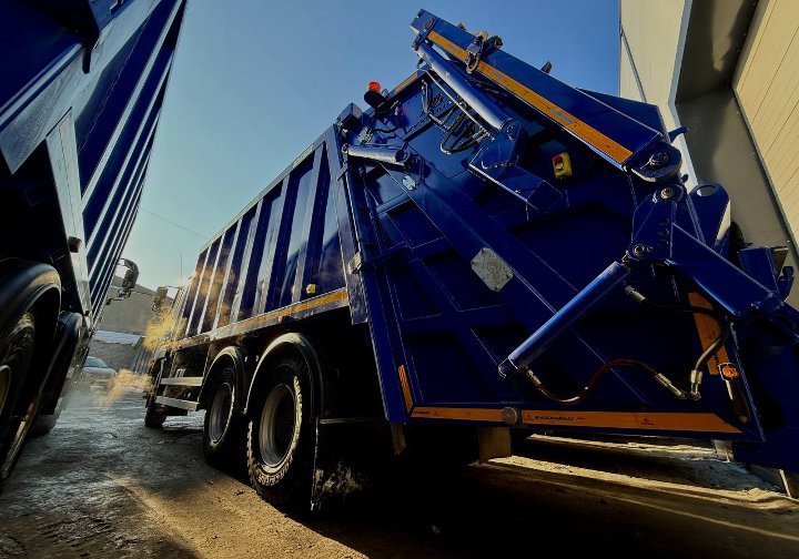 ����������