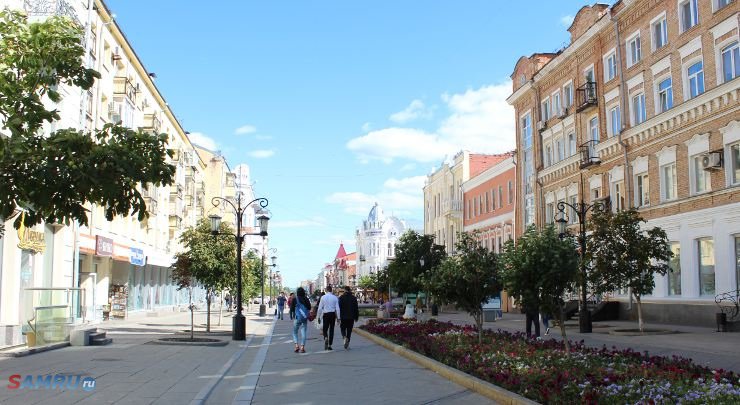 Улица Ленинградская в Самаре